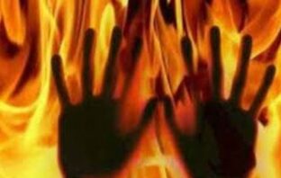 Angry mob sets three robbery suspects ablaze in Oyo