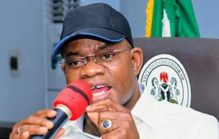 Looters invade agric warehouse in Kogi cart away fertilizers