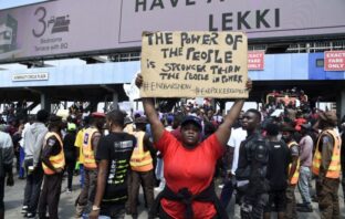 #EndSARS: Abuja protesters shun ban, hit the streets